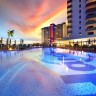 Hard Rock Hotel Tenerife: Entspannen Sie sich wie ein Star im Ferienort Costa Adeje.